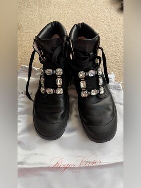Roger Vivier Black Boots With Jeweled Buckle